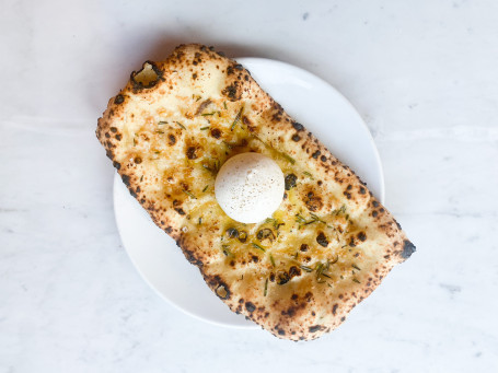 Burrata Rosemary Garlic Bread (V)