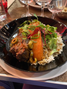 Mijoté D'agneau Aux Olives, Carotte Rôtie Et Riz Basmati