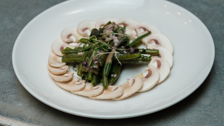 Fresh Green Bean And Raw Button Mushroom Salad With Truffle Vinaigrette