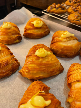 Sfogliatella Ricotta Cream