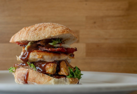 Dîner Sandwich Au Poulet Épicé