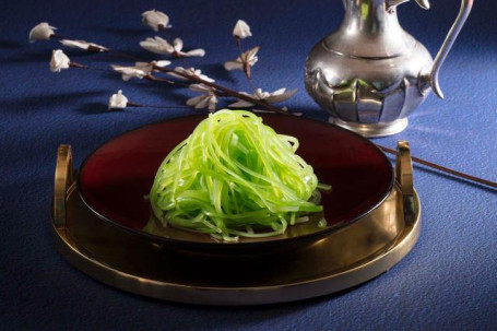 Qīng Chǎo Hāo Sǔn Sī Sautéed Shredded Lettuce Root