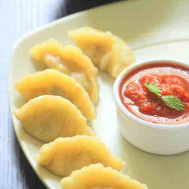 Panir Momos