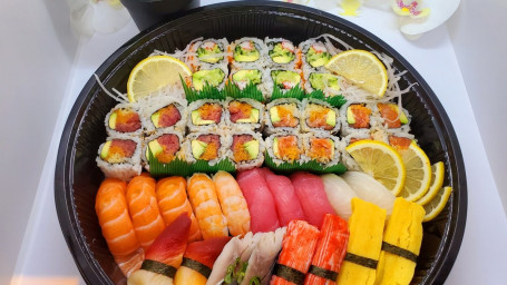Assorted Sushi Maki C (42 Pieces)