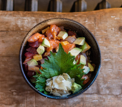 Momiji Sashimi Donburi