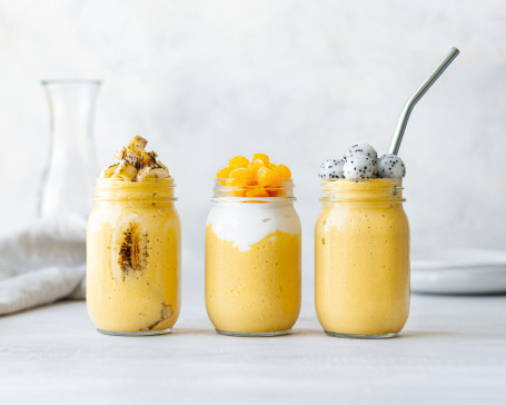 Smoothie À La Mangue Et À La Passion