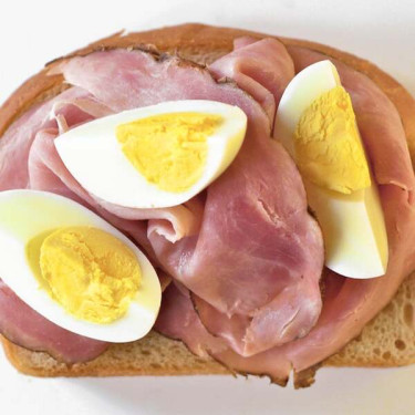 Sandwich Au Jambon Et Aux Œufs