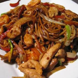 Chow Mein Maison