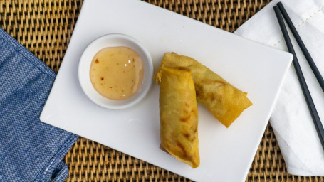 4. Crispy Spring Rolls (2 Pcs