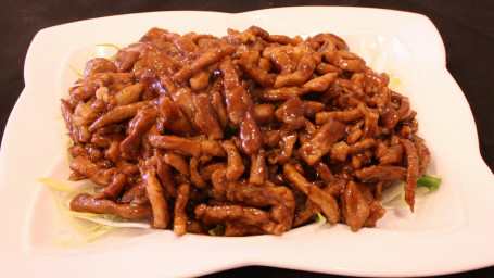 I10. Peijing Shredded Pork With Soy Sauce Jīng Jiàng Ròu Sī Fù Chūn Bǐng