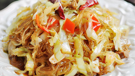 I8. Cabbage With Noodle Juǎn Xīn Cài Chǎo Fěn Fù Chūn Bǐng