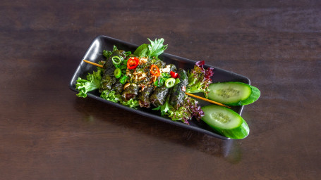 Grilled Beef Wrapped In Betel Leaf (6 Psc) B Ograve; Cu 7897;N L Aacute; L 7889;T