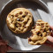 2 Cookies Aux Pépites De Chocolat