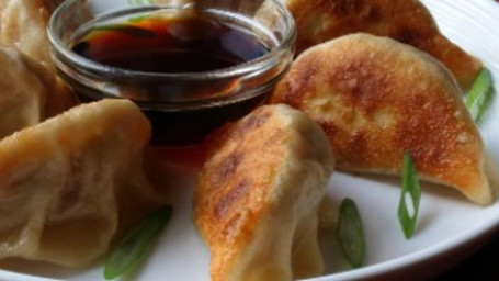 10. Pot Stickers (6 Pc)