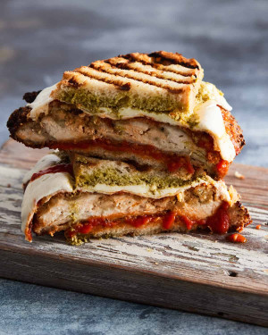 Panini Au Poulet Parmesan