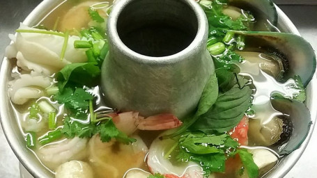 S.7 Pattaya Seafood Soup