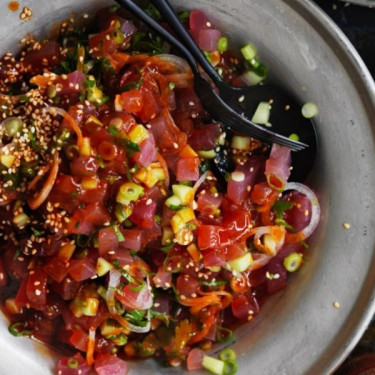 Salade De Sashimi Épicée