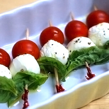 Brochettes Caprese