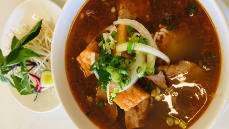 S5. Spicy Noodle Soup Bún Bò Huế