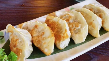 Fried Dumplings (6Pc)