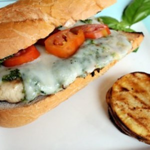 Sandwich Au Poulet Grillé Au Pesto