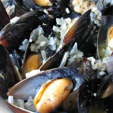 Moules Au Blanc