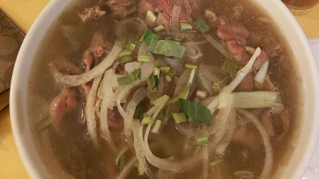 302. Rare Beef Noodle Soup