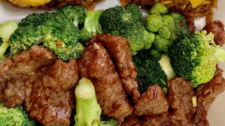 60. Sliced Beef With Broccoli