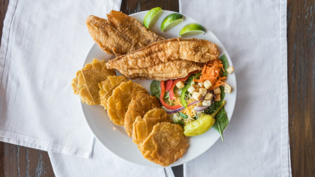 10. Fried Fish With Fried Plantains Garden Salad