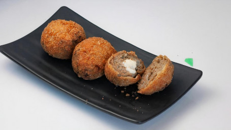 C14. mì zhì rì shì sū cuì zhà bǐng Fried Croquette