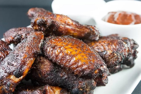 18 Smoked Wings