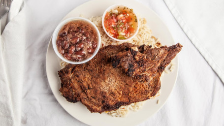 Chuleta De Cerdo Con Arroz, Frijoles