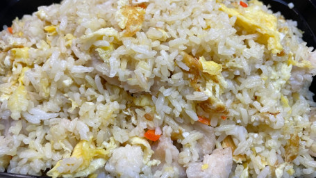 73. Chicken Fried Rice Jī Ròu Chǎo Fàn