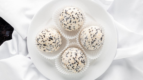 42. Sesame Seed Balls With Black Sesame Paste (Large) Má Róng Jiān Duī Zǐ