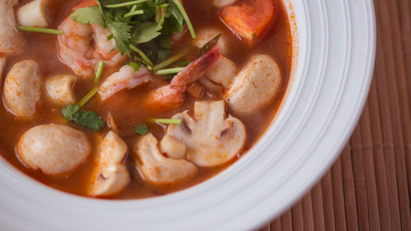 S2. Tom Yum Goong (Hot Sour Soup)