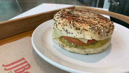 Jj's Spinach And Feta Egg Breakfast Bagels