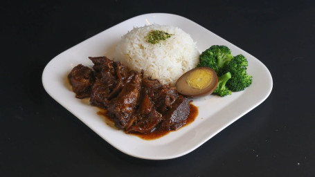 En9. Stewed Beef Brisket On Rice Zhù Hòu Niú Nǎn Fàn