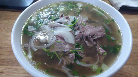 Deluxe Beef Noodle Soup