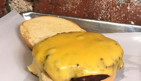 1/2 Lb. Plain Cheeseburger