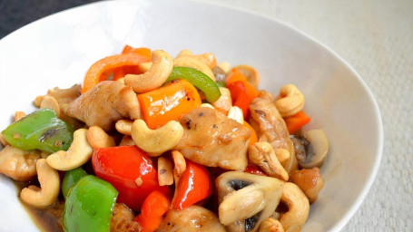 35. Diced Chicken With Cashew Nuts