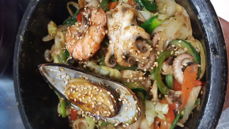 Seafood Hot Pot Bimbimbap 해물돌솥 비빔밥