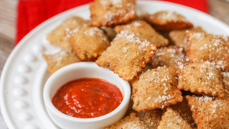 Toasted Ravioli W Sauce