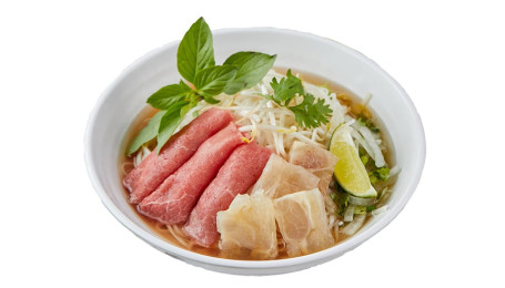 P04L. Rare Beef And Tendon Phở Tái Gân