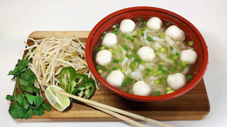 8 Fish Balls And Rice Noodles Yú Dàn Fěn