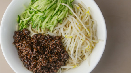 Minced Pork Noodle Zhà Jiàng Miàn