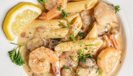 Prawns Scallops Alfredo