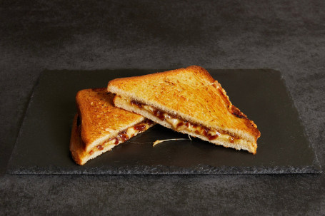 Cheddar Cheese And Caramelised Onion Toasted Sandwich