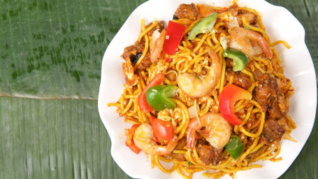 Chicken With Shrimp Malaysian Noodles