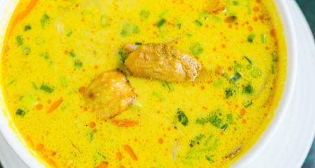 #22. Bun Cary Ga (Curry Chicken Noodle Soup)
