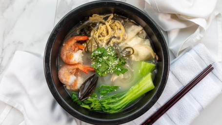 A5. Hǎi Xiān Tǔ Dòu Fěn Seafood Potato Noodle In Soup